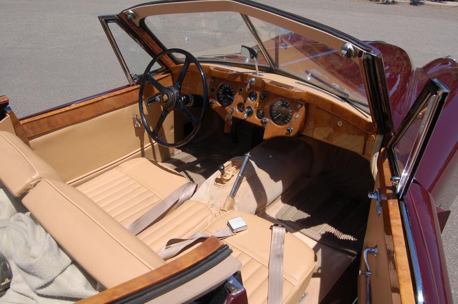  Jaguar XK140 MC Drop Head Coupe 1955 года  (фото 2 из 4)
